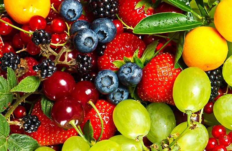 Hoa quả trái cây là thực phẩm giúp dáng mũi nhanh chóng ổn định, hạn chế tình trạng xuất huyết