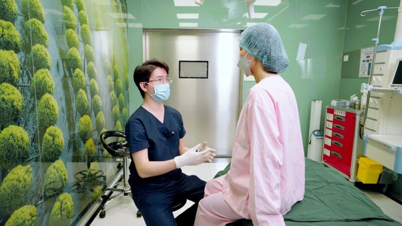 Khách hàng hút mỡ bắp chân an toàn tại Bệnh viện thẩm mỹ Ngọc Phú