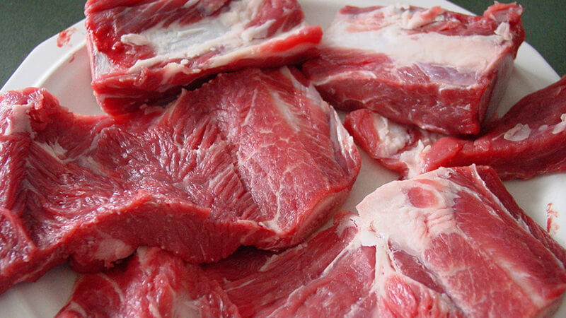 Thịt lợn giàu đạm rất tốt cho quá trình tái tạo tế bào da mới