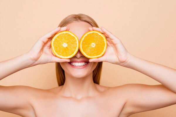 cải thiện cấu trúc da nhờ vitamin C