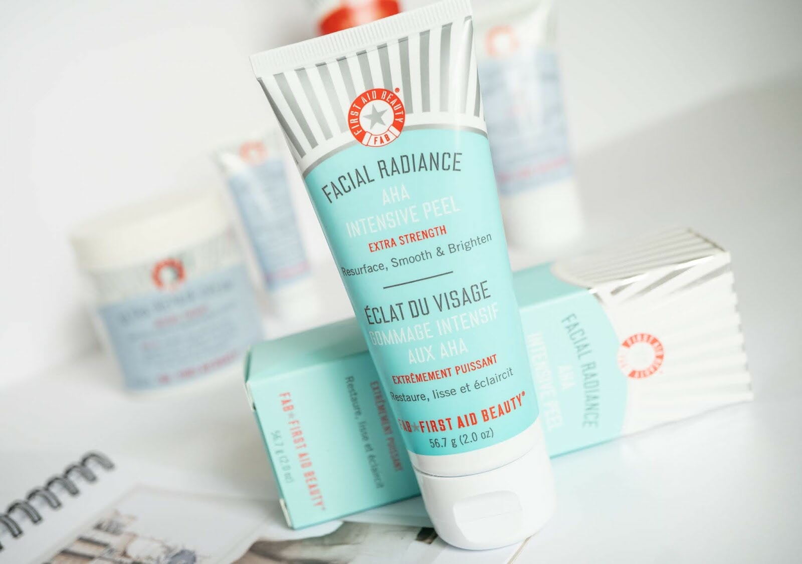 Sữa rửa mặt tốt nhất nói chung: First Aid Beauty Face Cleanser 