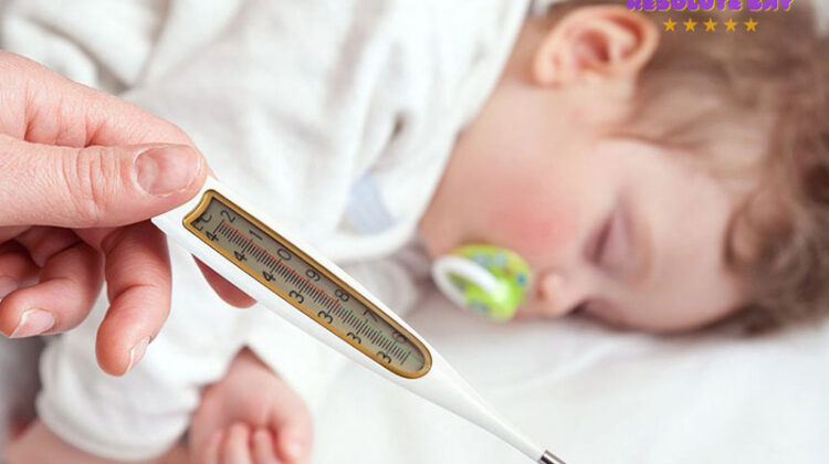 Cách hạ sốt hiệu quả cho trẻ sơ sinh