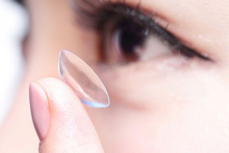 Sử dụng kính áp tròng chất lượng, uy tín sẽ không khiến mắt mệt mỏi