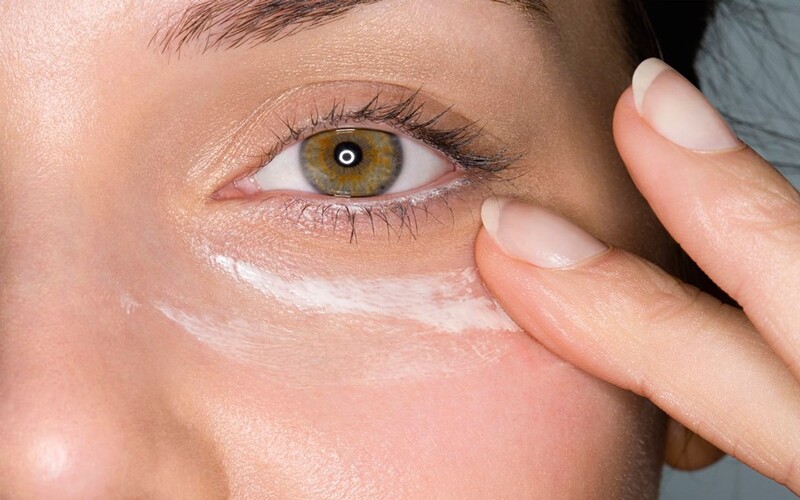 Sản phẩm dưỡng ẩm cho đôi mắt, ngăn ngừa tích tụ mỡ