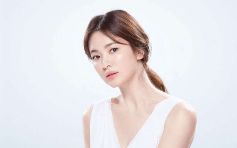 Song Hye Kyo sở hữu dáng mũi cao cuốn hút